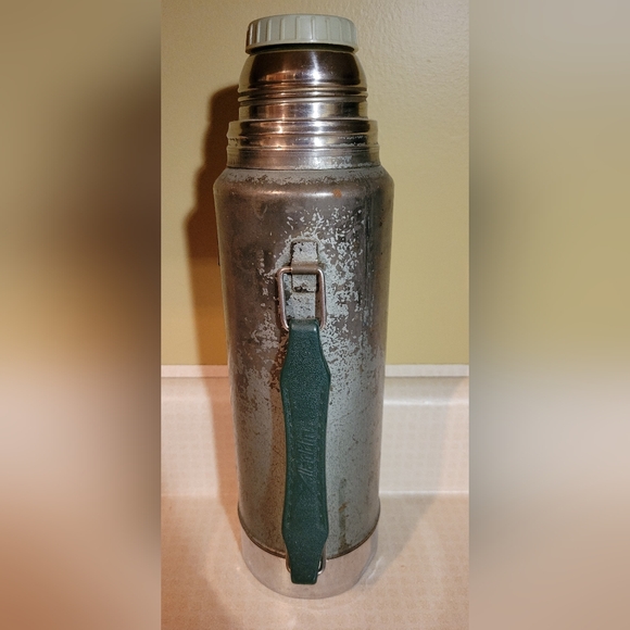 Vintage Aladdin Stanley Thermos A-944CH Quart 1980 Used- No Cup - Picture 2 of 14